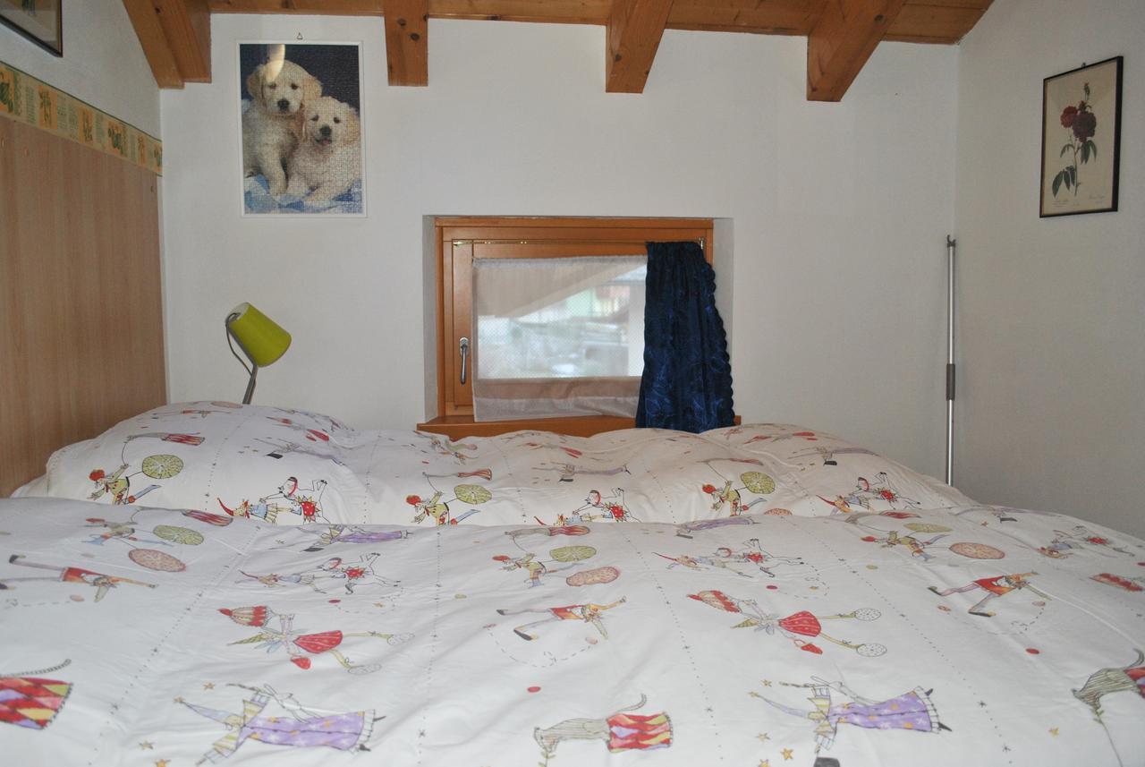Villetta Con Giardino E Panorama Apartamento Carisolo Exterior foto