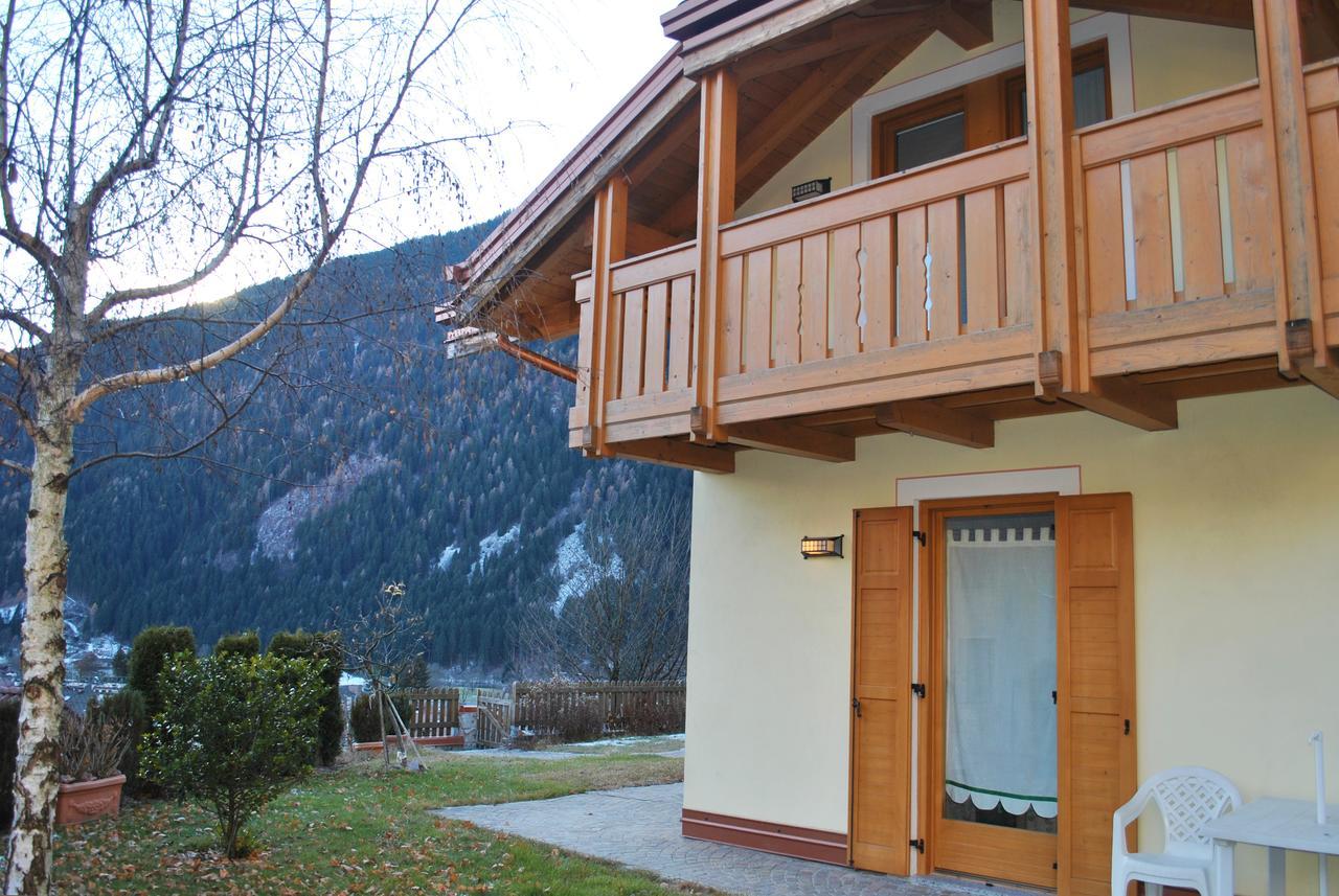 Villetta Con Giardino E Panorama Apartamento Carisolo Exterior foto